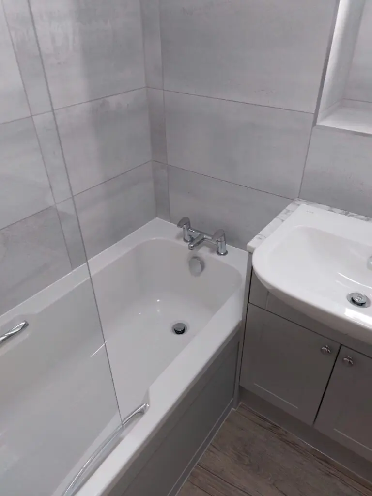 Atlanta Bathroom Furniture with Eastbrook bath