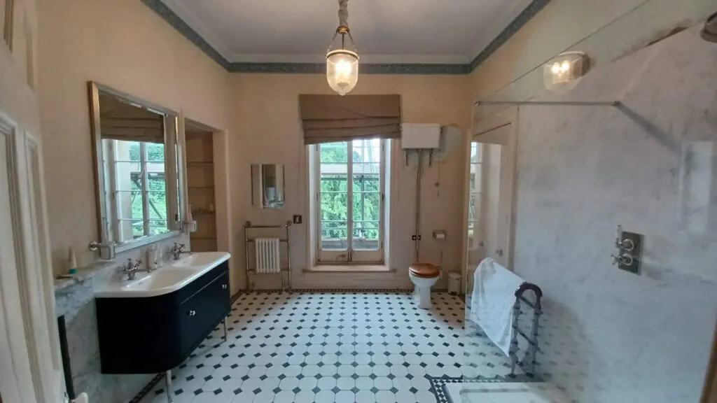 Burlington bathroom goods