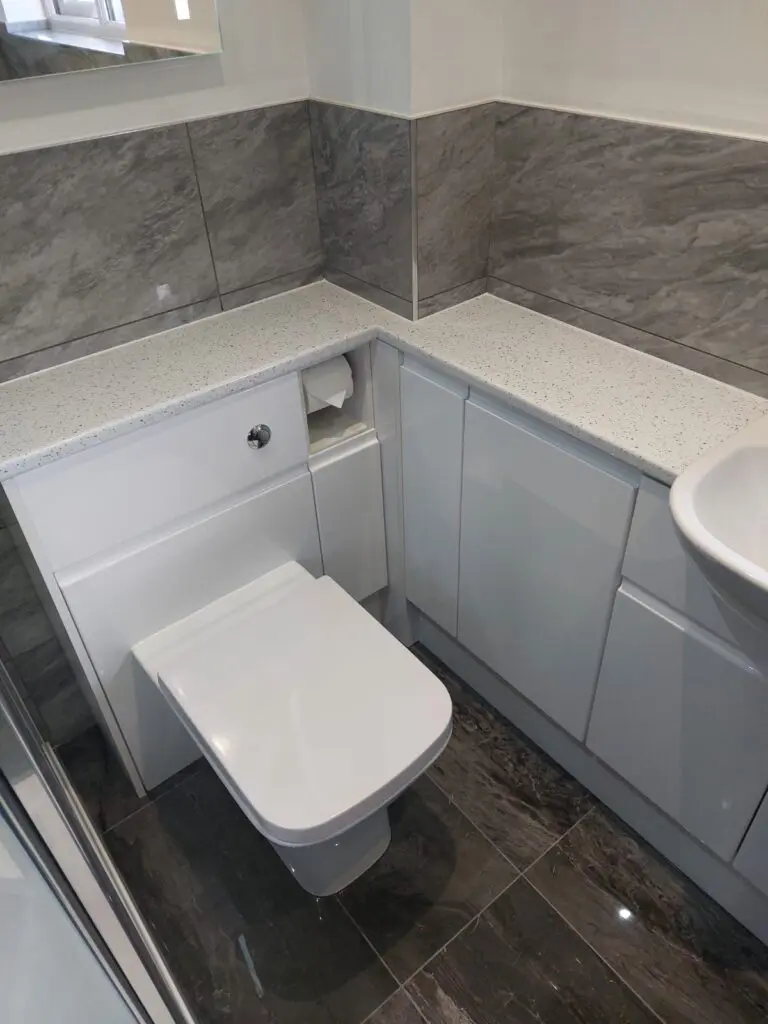 Atlanta Grip Gloss White bathroom furniture