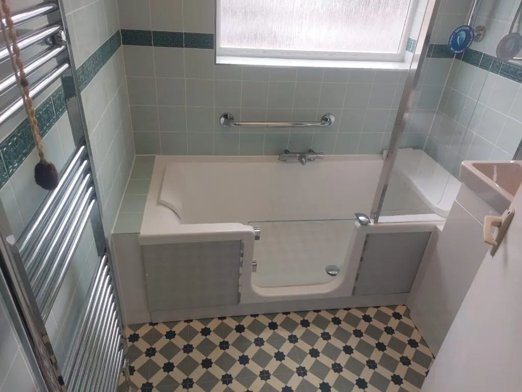 Walk-in bath