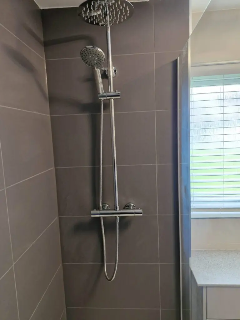 Aqulla Eco Drench dual shower