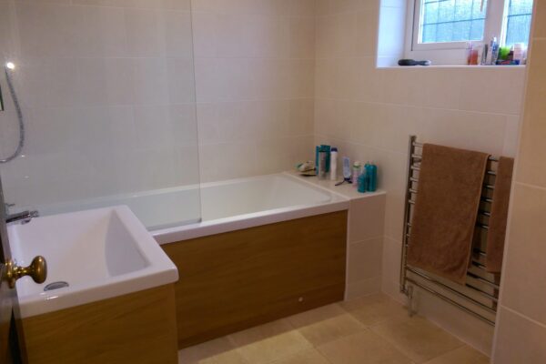 Bath , Sink & Towel Rack