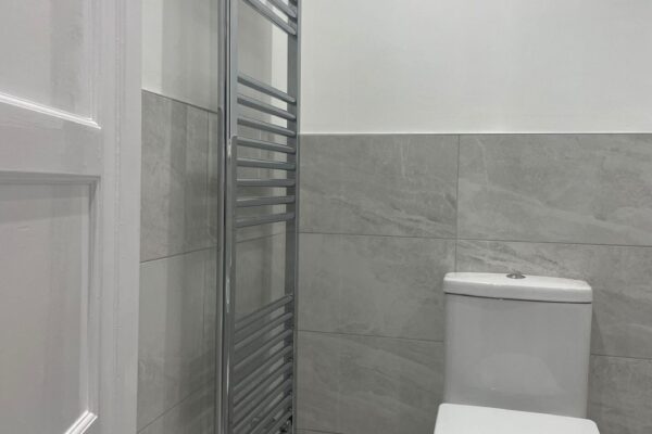 Chrome towel rail